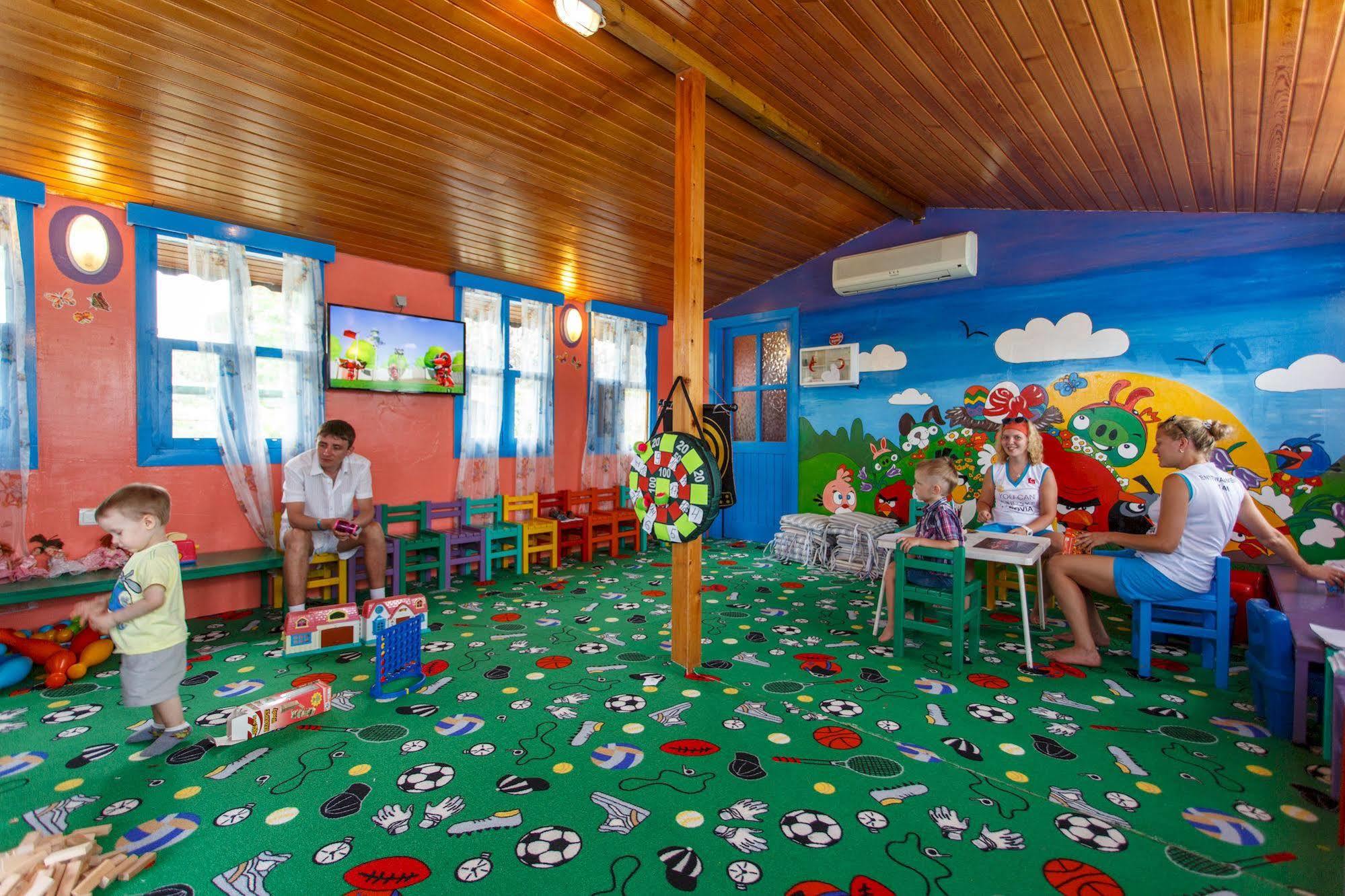 Lucida Beach Hotel Чамьюва Экстерьер фото