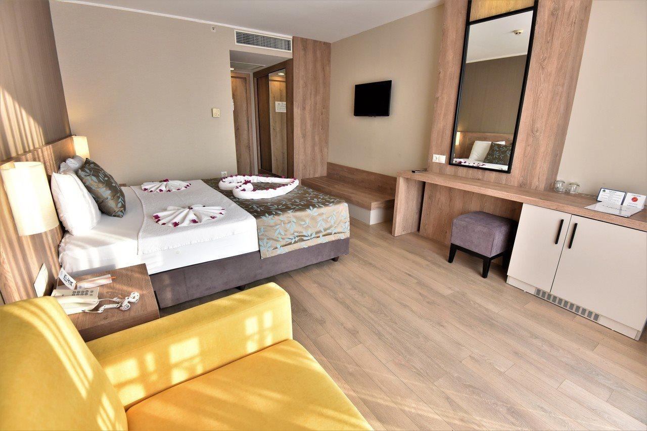 Lucida Beach Hotel Чамьюва Экстерьер фото